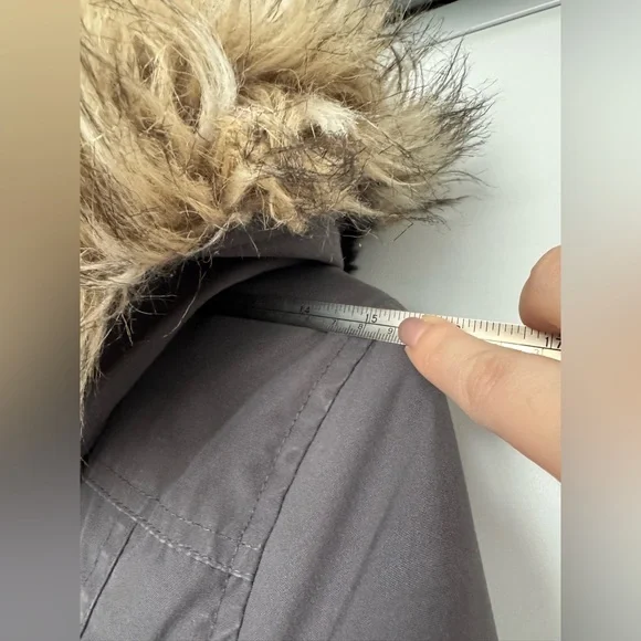 Aritzia TNA Bancroft Parka in grey - Picture 5 of 8